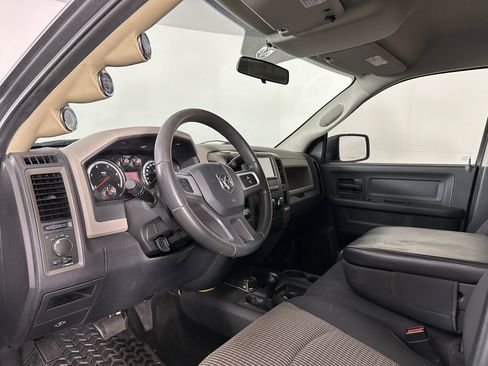 Used 2011 RAM 2500 ST w/ ST Popular Equipment Group AWD/4WD image 3