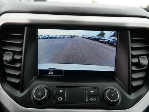 Used 2023 GMC Acadia SLT w/ Preferred Package image 27