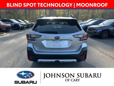 Used 2021 Subaru Outback Limited image 4