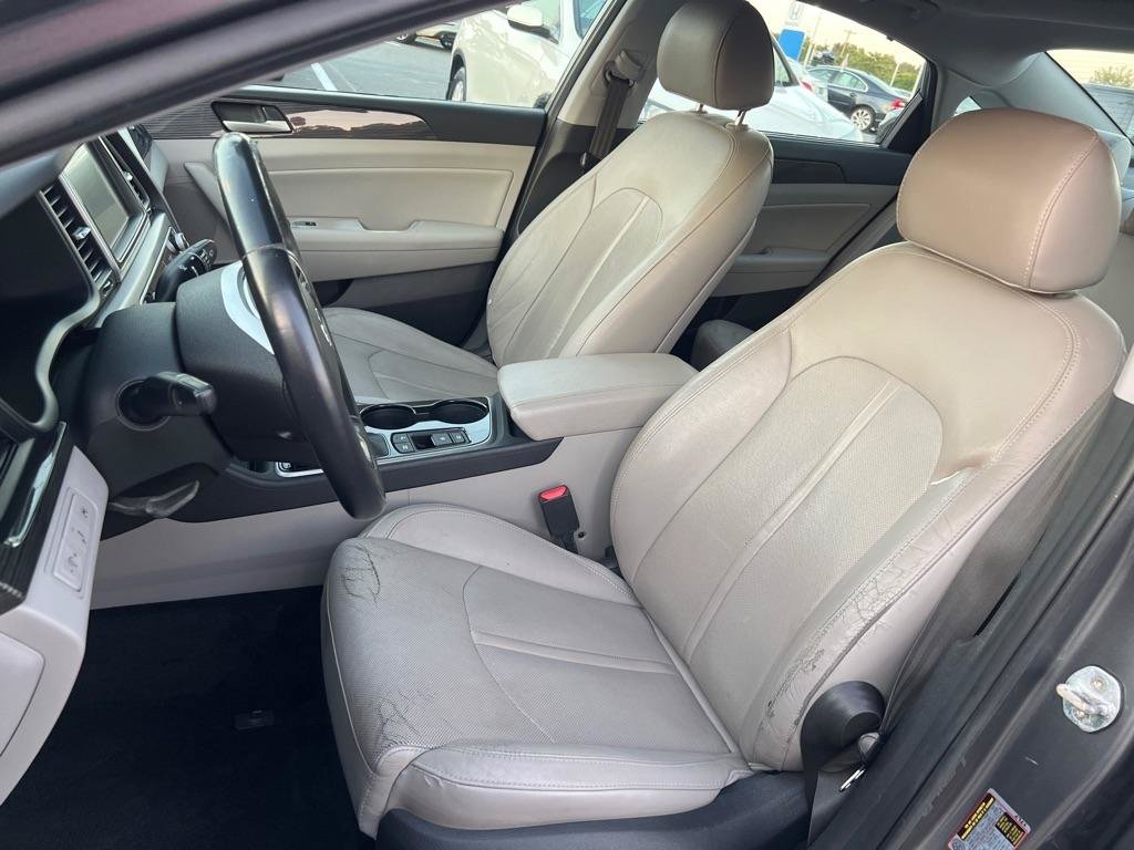 Used 2019 Hyundai Sonata Limited w/ Ultimate Package 04 FWD image 13