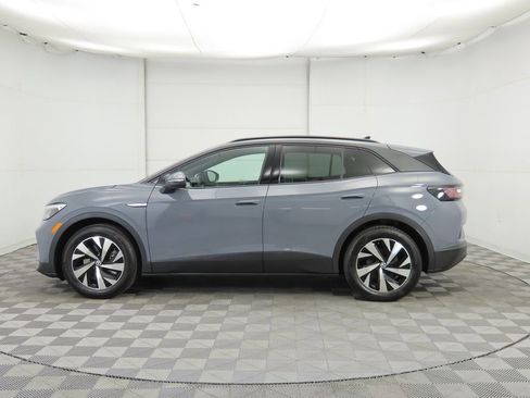 New 2026 Volkswagen ID.4 Pro image 8