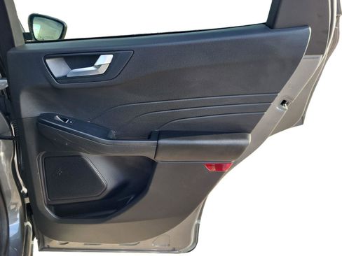 Used 2024 Ford Escape Platinum image 19