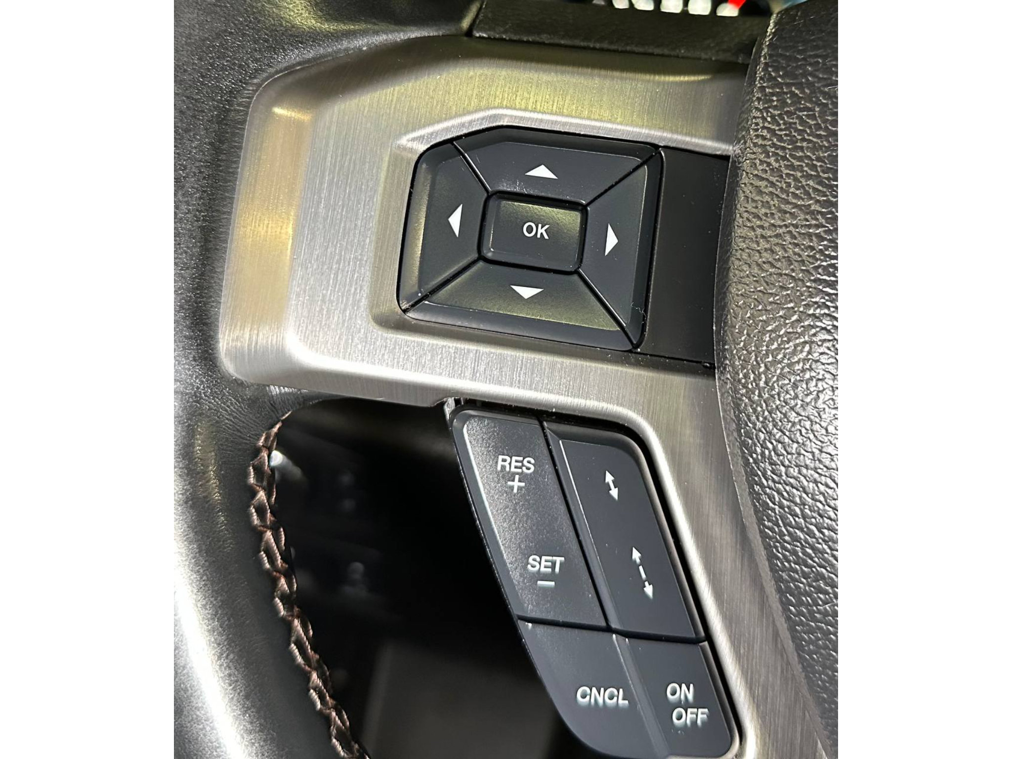 Used 2020 Ford F150 Platinum w/ Equipment Group 701A Luxury AWD/4WD image 25