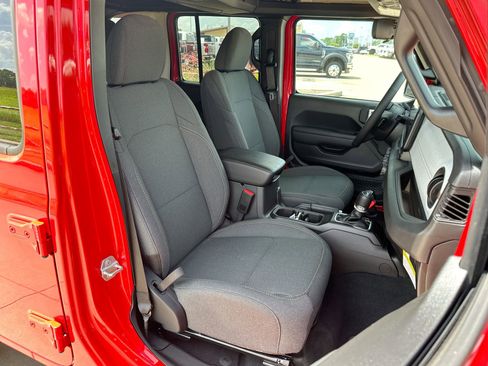 New 2024 Jeep Wrangler Sport S image 24