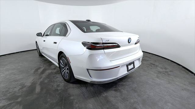Used 2024 BMW i7 eDrive50 w/ Premium Package 2 RWD image 4