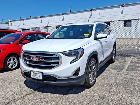 Certified 2021 GMC Terrain SLT AWD/4WD image 3