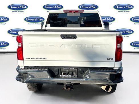 Used 2024 Chevrolet Silverado 2500 LTZ w/ LTZ Plus Package image 7