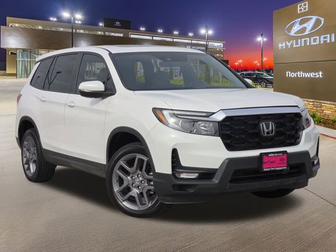 Used 2023 Honda Passport EX-L image 3