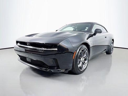 Used 2025 Dodge Charger Daytona R/T w/ Plus Group AWD/4WD image 1