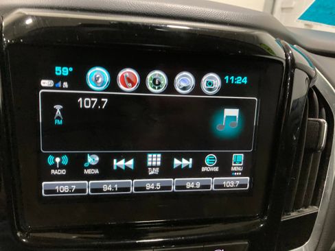 Used 2018 Chevrolet Traverse LT image 27