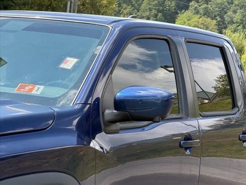 Used 2022 Nissan Frontier PRO-4X w/ Pro-4X Premium Package AWD/4WD image 13