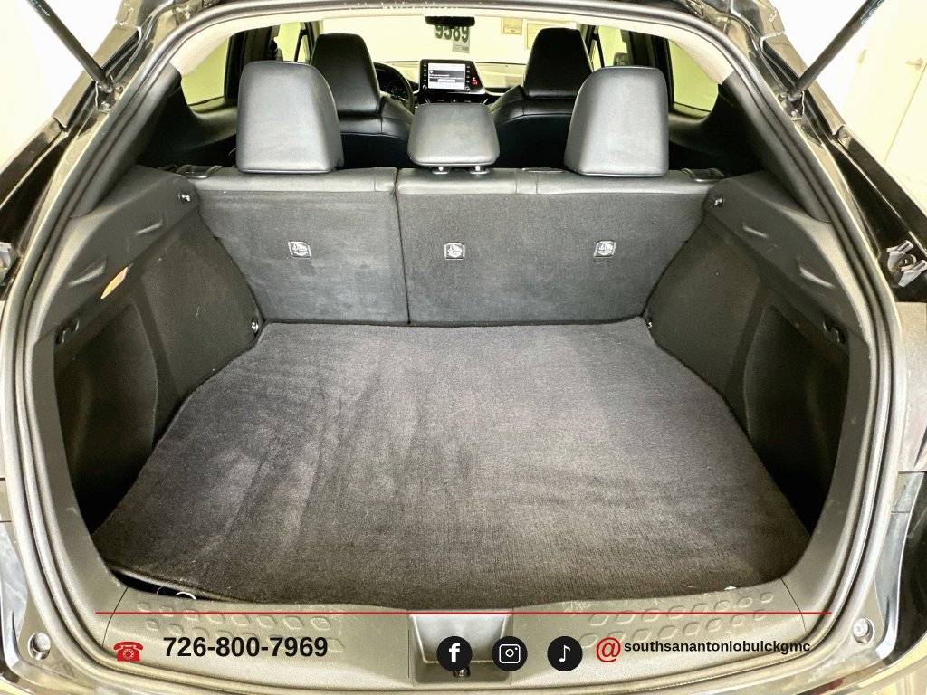 Used 2021 Toyota C-HR Limited FWD image 26