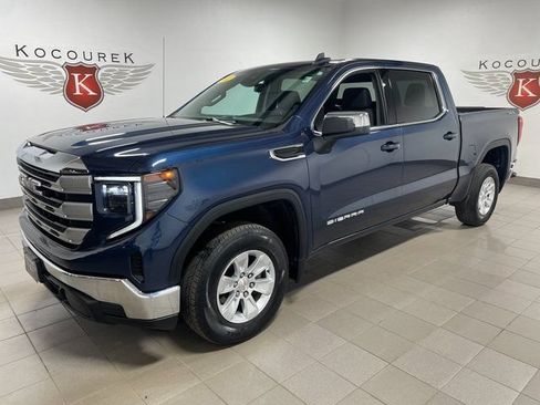 Used 2022 GMC Sierra 1500 SLE AWD/4WD image 3