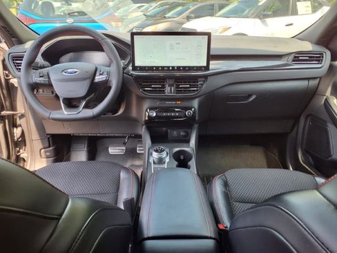 Used 2023 Ford Escape ST-Line w/ Tech Pack #1 image 7