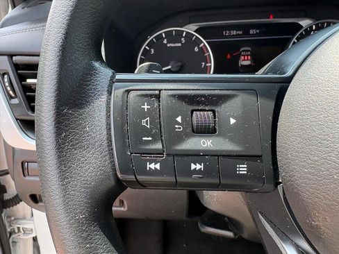 Used 2024 Nissan Rogue SV AWD/4WD image 11