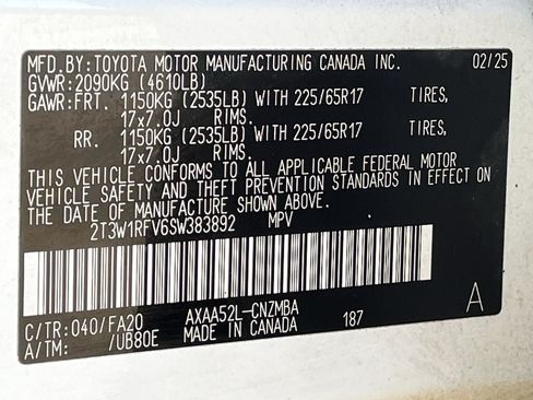 Used 2025 Toyota RAV4 XLE FWD image 29