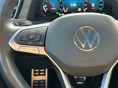 Used 2025 Volkswagen Atlas SEL Premium R-Line image 21