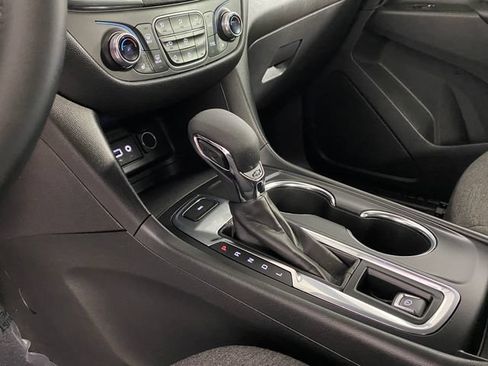 Certified 2023 Chevrolet Equinox LT AWD/4WD image 26