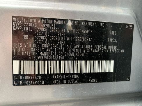 Used 2025 Toyota RAV4 LE image 28