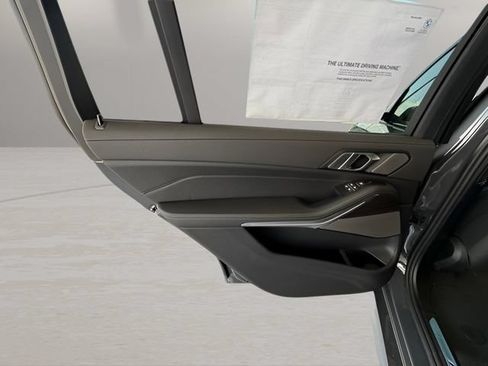Used 2026 BMW X7 xDrive40i AWD/4WD image 27