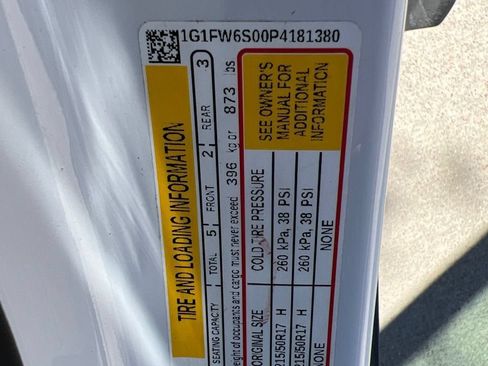 Used 2023 Chevrolet Bolt LT FWD image 28