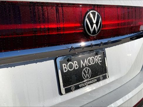 Used 2026 Volkswagen Atlas SE AWD/4WD image 9