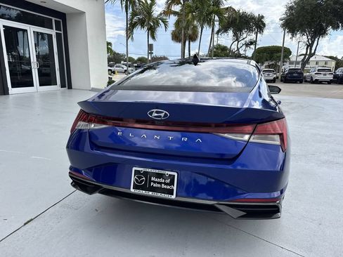Used 2021 Hyundai Elantra SEL w/ Convenience + Premium Package FWD image 25