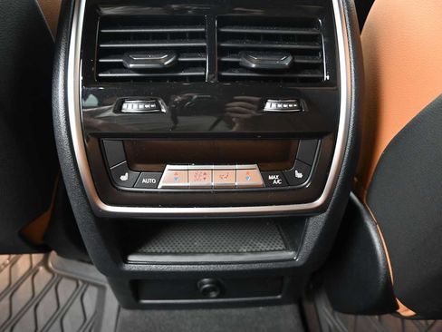 Used 2022 BMW X5 xDrive45e w/ M Sport Package AWD/4WD image 27