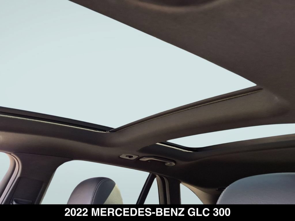 Used 2022 Mercedes-Benz GLC 300 4MATIC image 16