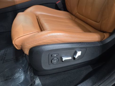 Used 2022 BMW X5 xDrive40i w/ M Sport Package AWD/4WD image 29