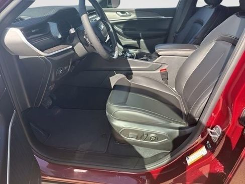 New 2026 Jeep Grand Cherokee L Limited AWD/4WD image 13
