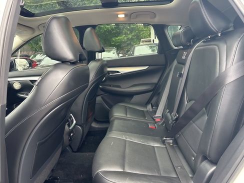 Used 2019 INFINITI QX50 Essential w/ Premium Heat Package AWD/4WD image 11