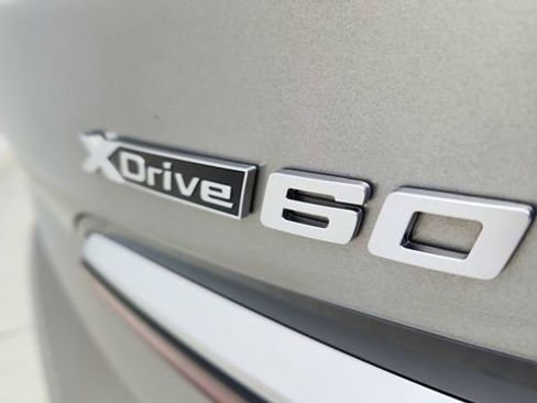 Used 2023 BMW i7 xDrive60 image 18