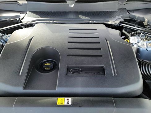 Used 2020 Land Rover Range Rover HSE image 20