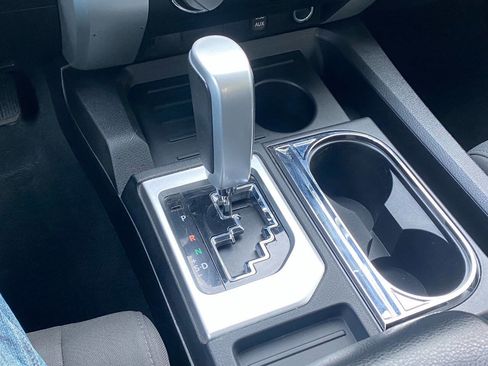 Used 2014 Toyota Tundra SR5 w/ SR5 Upgrade Package image 36