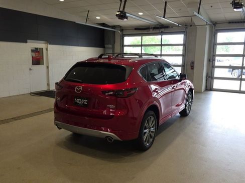 New 2025 MAZDA CX-5 Signature image 6