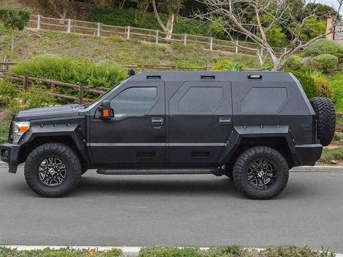 Used 2016 Ford F450 XLT w/ XLT Interior Package image 3