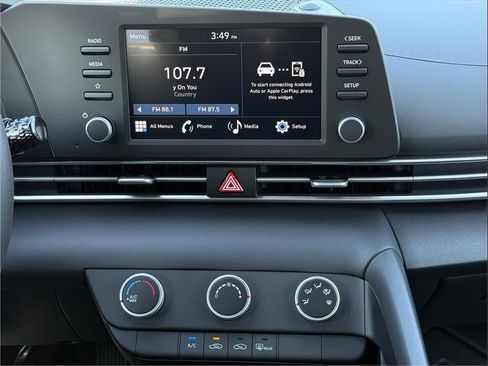 New 2026 Hyundai Elantra SE FWD image 22