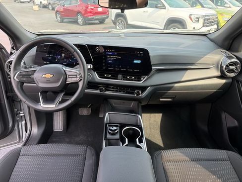 Certified 2026 Chevrolet Equinox LT w/ LPO, Floor Liner Package FWD image 12