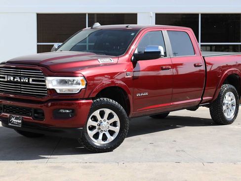 Used 2019 RAM 2500 Laramie AWD/4WD image 1