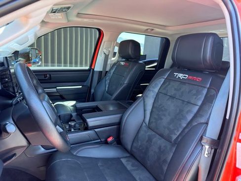 Used 2022 Toyota Tundra Limited AWD/4WD image 12