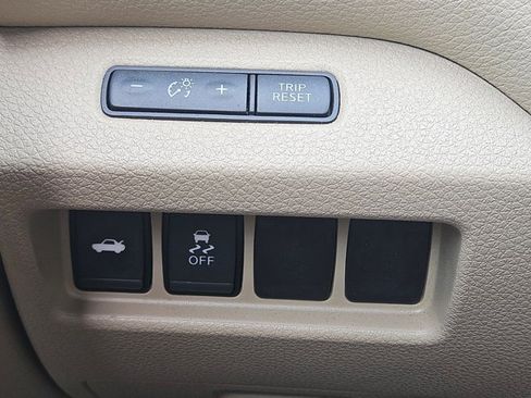 Used 2016 Nissan Altima 2.5 S w/ Power Driver Seat Package FWD image 11