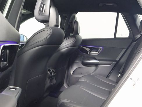 Certified 2026 Mercedes-Benz GLC 300 image 9