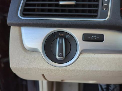 Used 2012 Volkswagen Passat 2.5 SE image 20