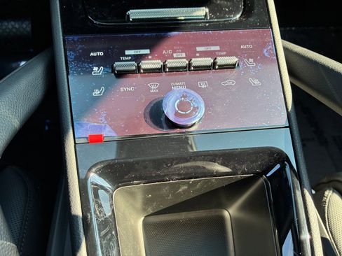 New 2026 Porsche Cayenne Coupe image 18