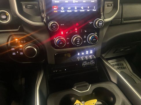 Used 2019 RAM 1500 Big Horn image 29