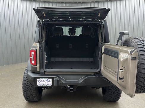Used 2025 Ford Bronco Outer Banks AWD/4WD image 18