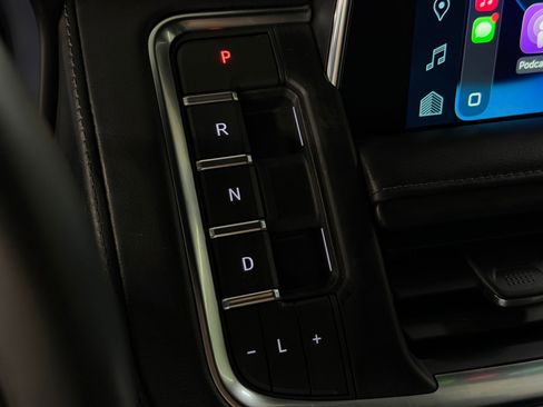 Used 2023 Chevrolet Tahoe Z71 w/ Luxury Package image 18