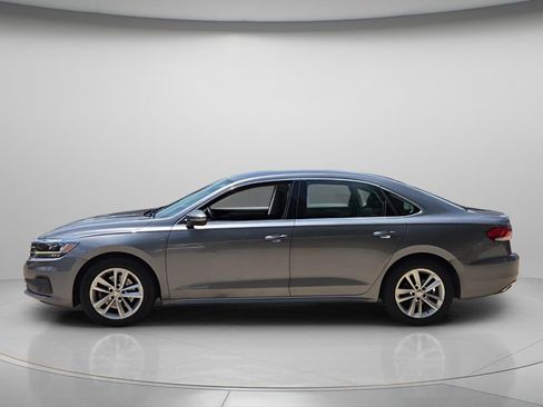 Used 2020 Volkswagen Passat 2.0T SE FWD image 3