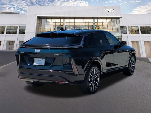 Certified 2024 Cadillac Lyriq Sport AWD/4WD image 5